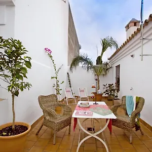 apartamentos-plaza-pilatos.es-andalucia.com/