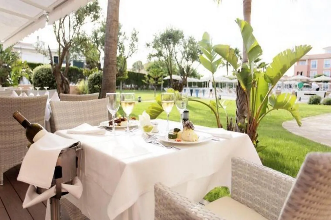 Grupotel Macarella Suites & Spa Son Xoriguer