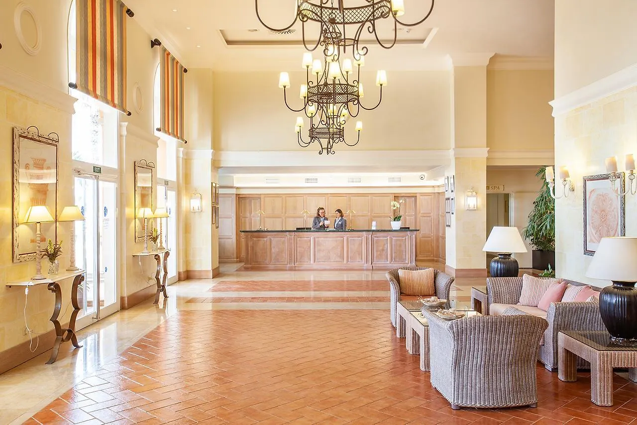 Grupotel Macarella Suites & Spa Son Xoriguer