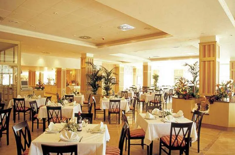Grupotel Macarella Suites & Spa Son Xoriguer Aparthotel